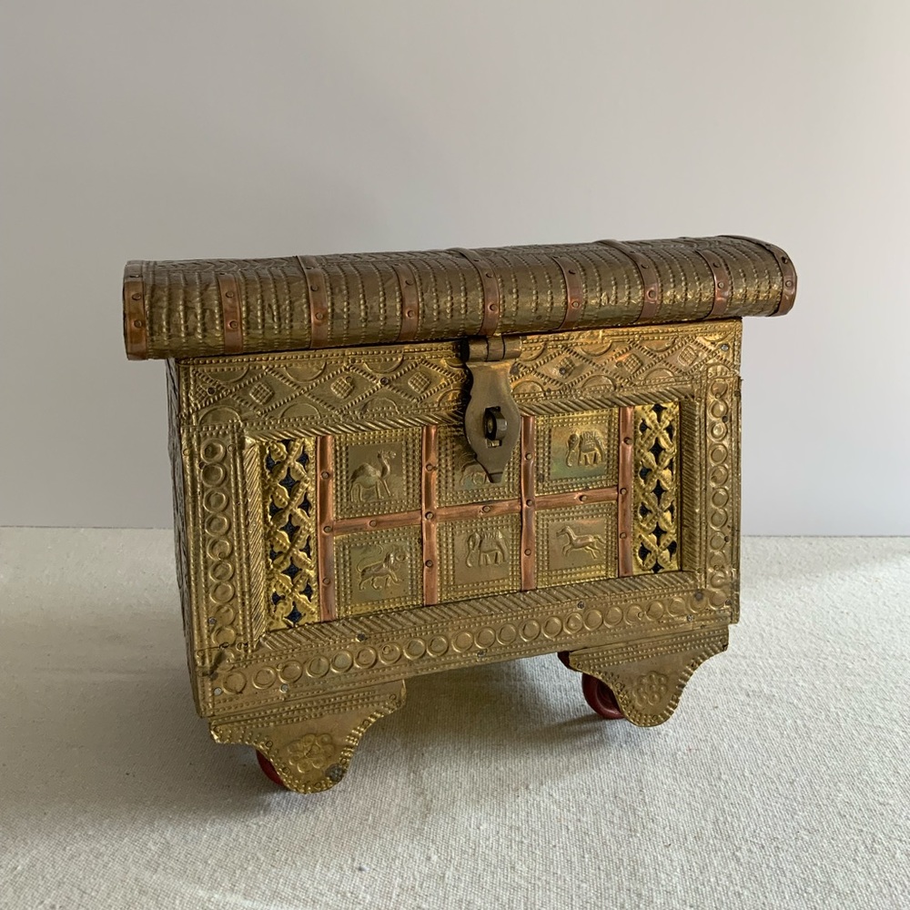 Embossed Metal Jewelry Box/Chest